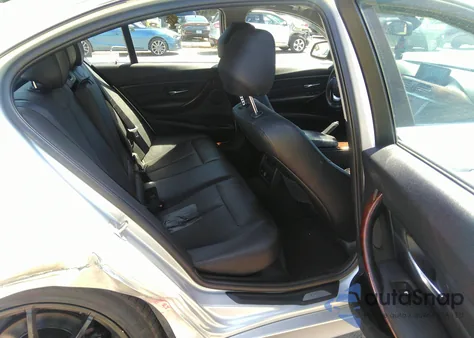 2013 BMW 328I xDrive z USA, uszkodzony, nr VIN WBA3B3C59DF535165